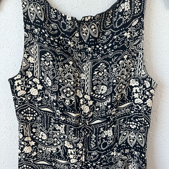 EUC Scarlett Women’s Dress - Picture 4 of 5